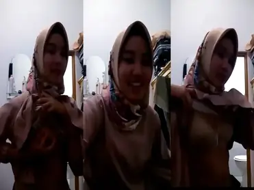 Bokep Guru Jilbab Pap Remas Toket poster